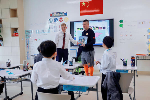 惠立读书周 - 神秘读者,南通惠立学校